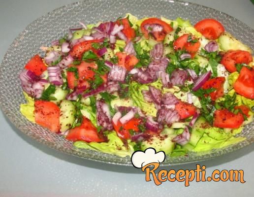 Fattoush salata